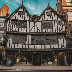 Heart Of The - Free Parking , York United Kingdom