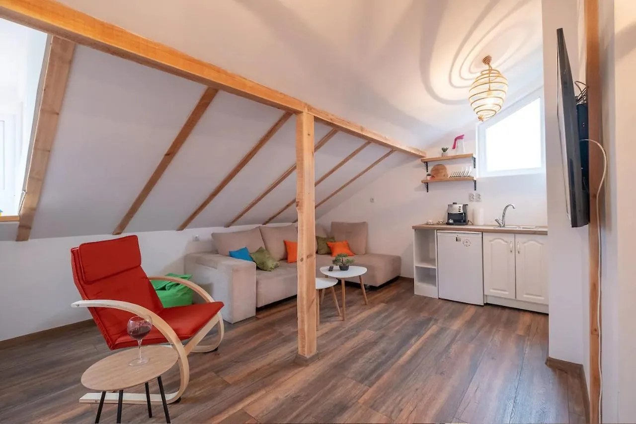 Entire Central House With Guest Rooms & Garden Sofia