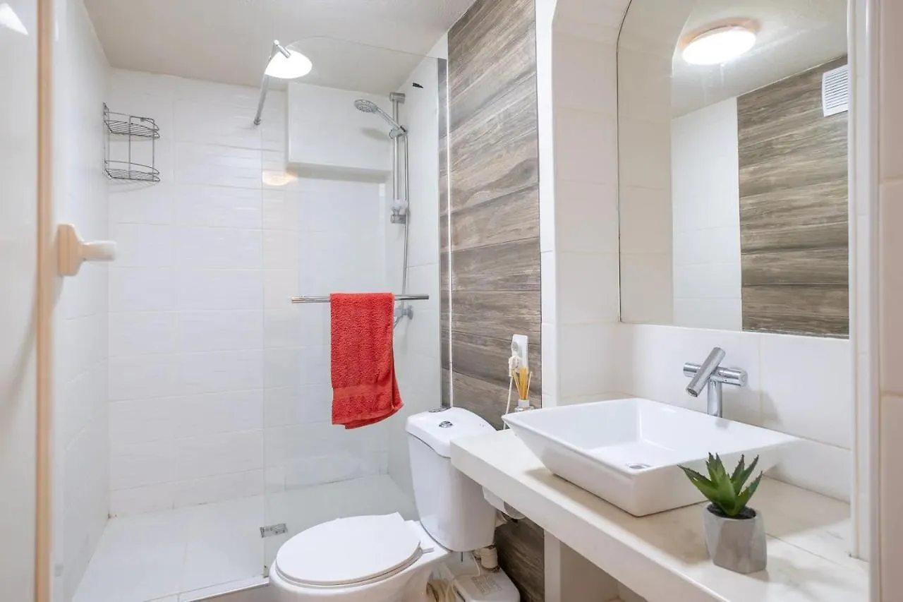 Casa vacanze Entire Central House With Guest Rooms & Garden Sofia