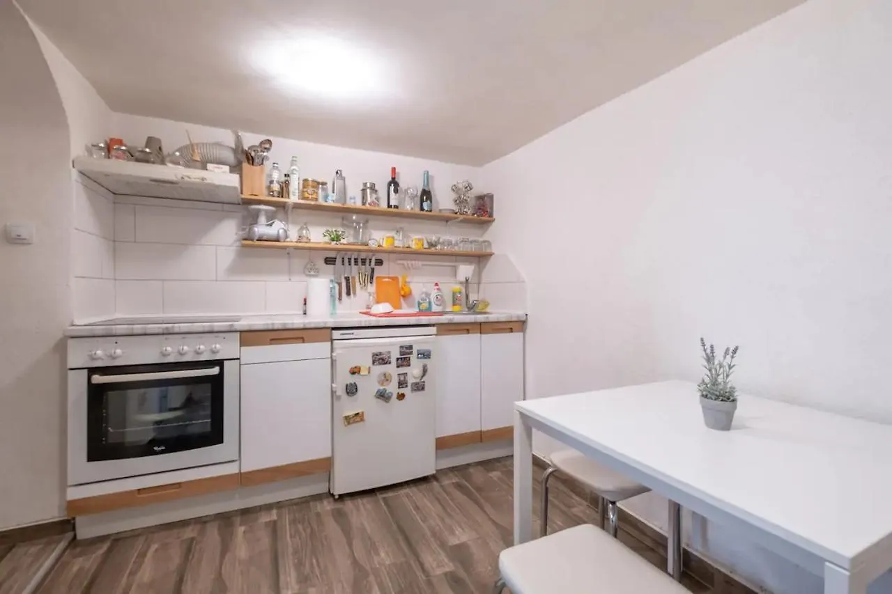 Entire Central House With Guest Rooms & Garden Sofie